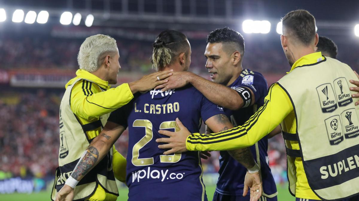 Millonarios pegó primero y ganó un clásico fundamental: dejó a Santa Fe mal parado en el cuadrangular y espera por Nacional