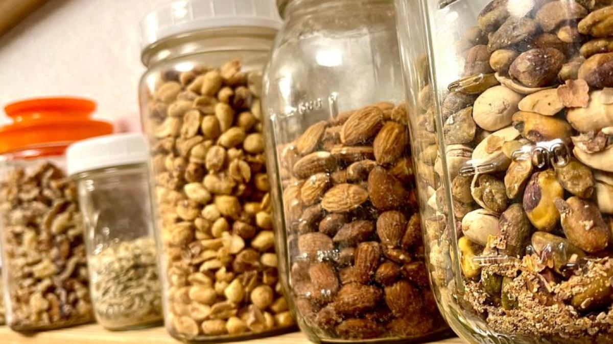 El fruto seco que ayuda a mejorar la salud intestinal y trae otros beneficios