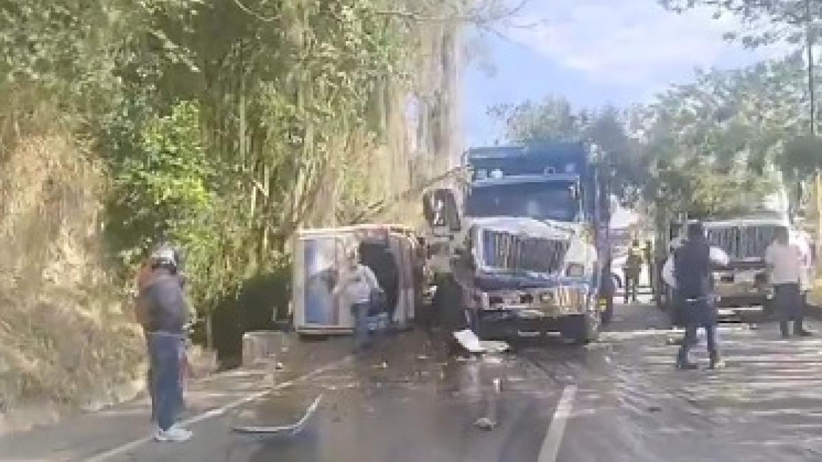 Reportan fuerte accidente de tránsito entre Lebrija y Bucaramanga