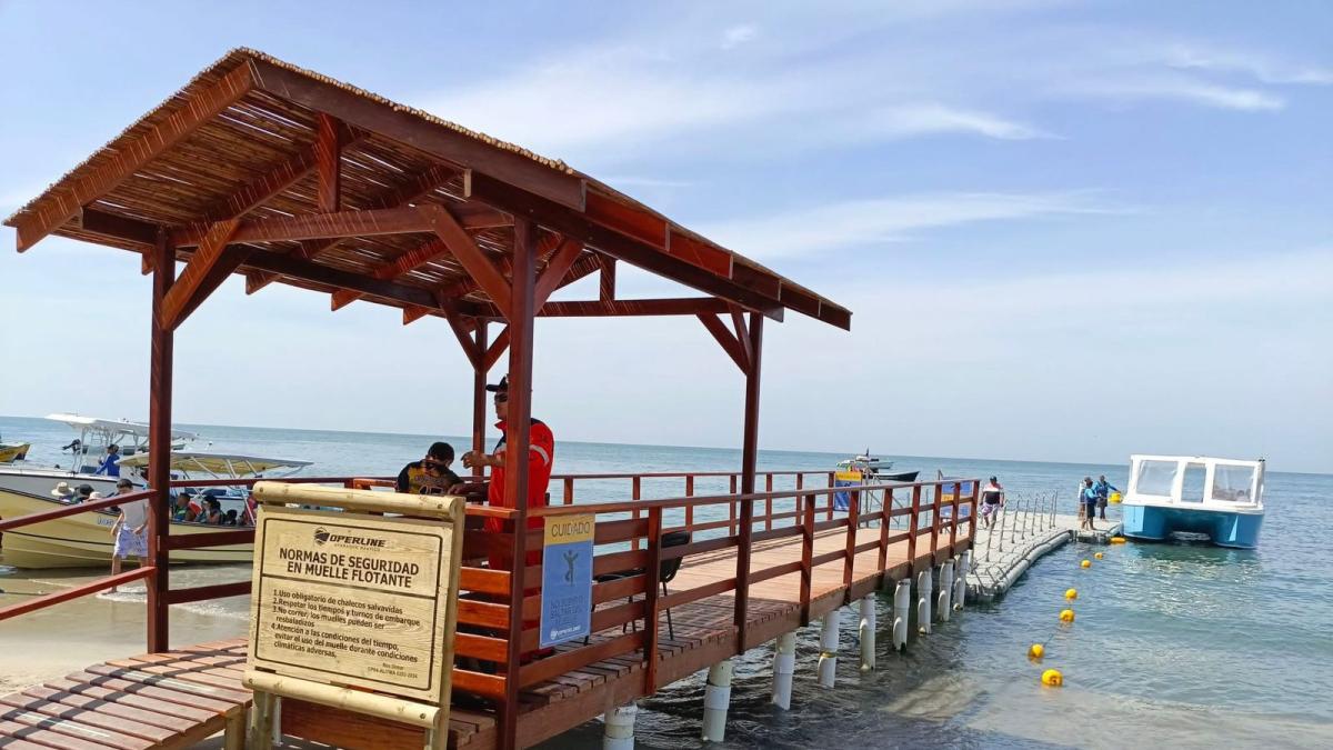 Rodadero Sur estrena muelle flotante para transporte marítimo: atractivo fortalece el turismo