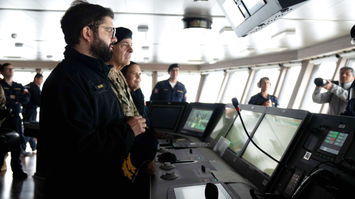 Primer rompehielos construido en Suramérica inició viaje a la Antártica