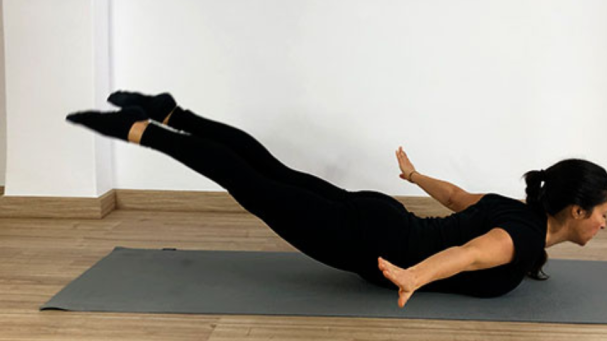 Swan Dive: el poderoso ejercicio de pilates que alivia el dolor de espalda y corrige la postura