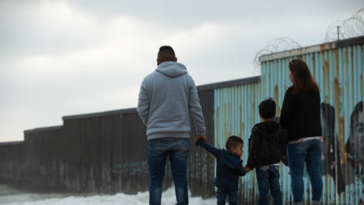 ¿Por qué Estados Unidos deportó a tres niños menores de siete años con ciudadanía estadounidense?