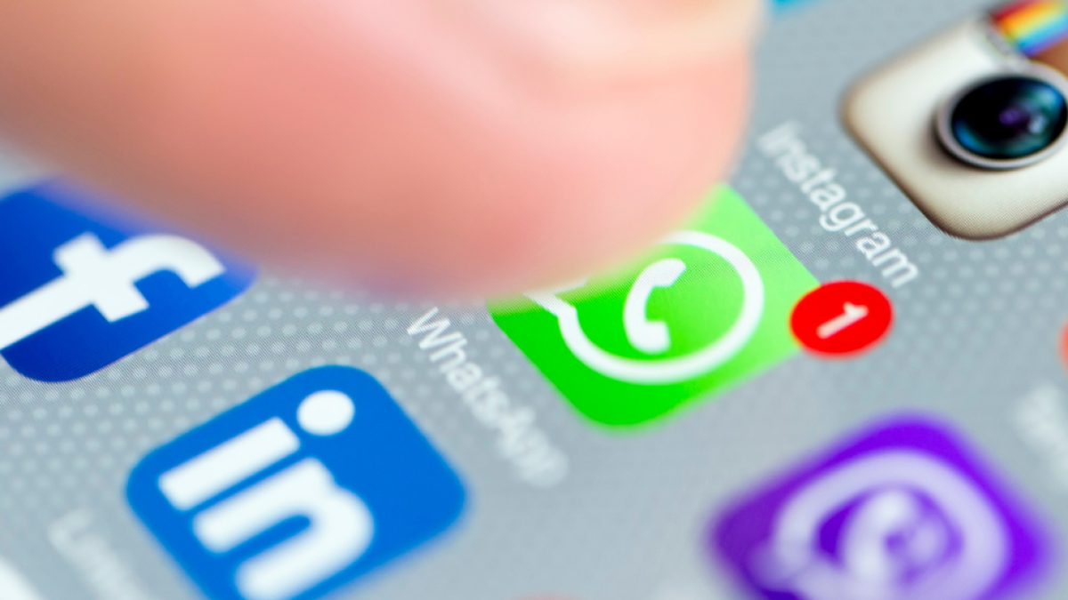 WhatsApp’s New Feature Alerts Unknown Message Readers