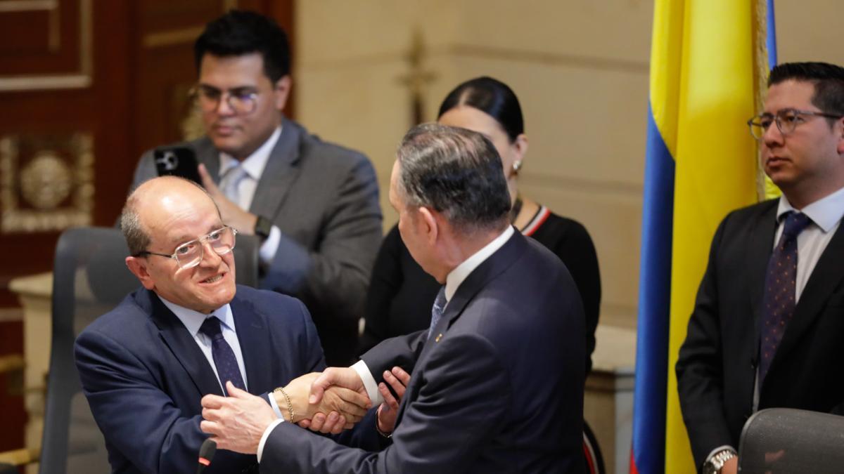 ¿Quién es Álvaro Echeverry, el sucesor del polémico César Lorduy en el CNE y a quien vinculan con el petrismo?