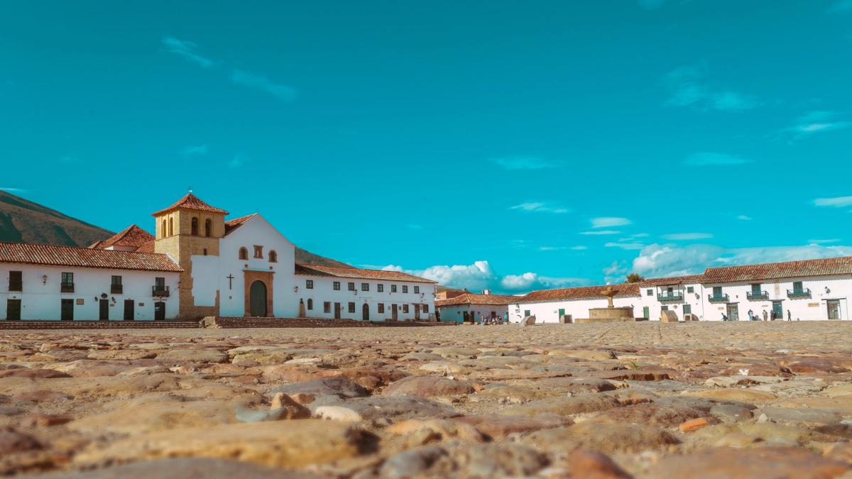 ¿Cuál es el pueblo colonial más lindo de Colombia, según la inteligencia artificial? Está a dos horas de Bogotá