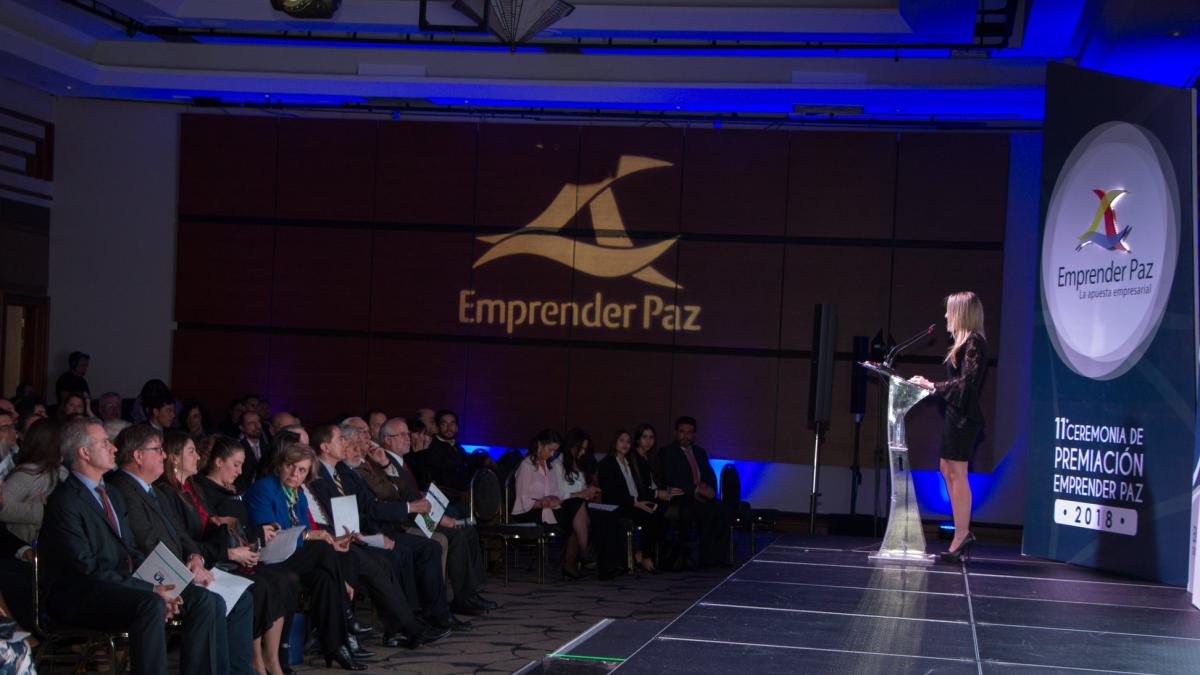 Abren postulaciones para premiar empresas que apuestan por proyectos de paz en regiones afectadas por la violencia