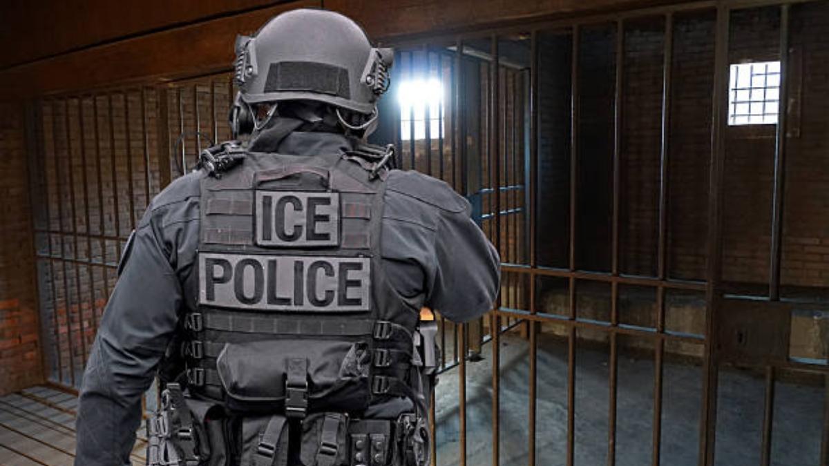 Una mujer murió bajo custodia de ICE en Florida: ¿qué se sabe?