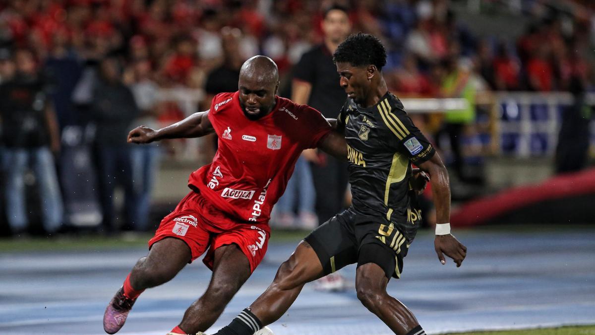Millonarios acabó aguantando contra América, pero logró sacar un buen punto como visitante