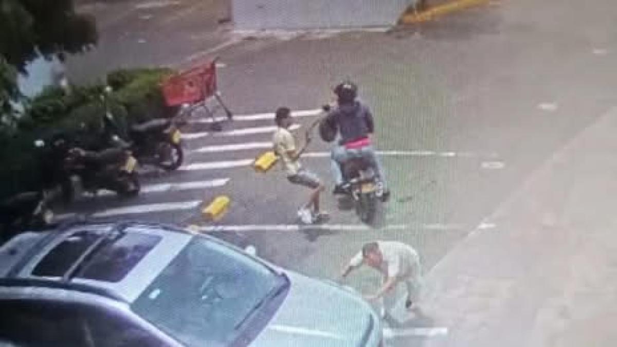 ¿Quién es el funcionario de la Dian que resultó gravemente herido en un ataque sicarial en Barranquilla?