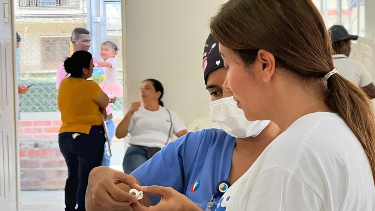 Autoridades de salud de Cali no quieren 'dar papaya' con la fiebre amarilla: refuerzan vacunación, previa a maratón