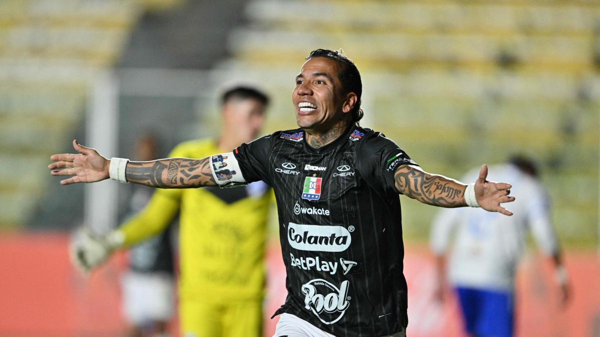 Dayro Moreno agranda su leyenda: con triplete suyo, Once Caldas sigue firme en la Copa Sudamericana