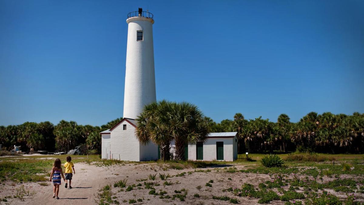 Nadie quiere ir: en ruinas y con una historia detrás, así es el pueblo más tenebroso de Florida