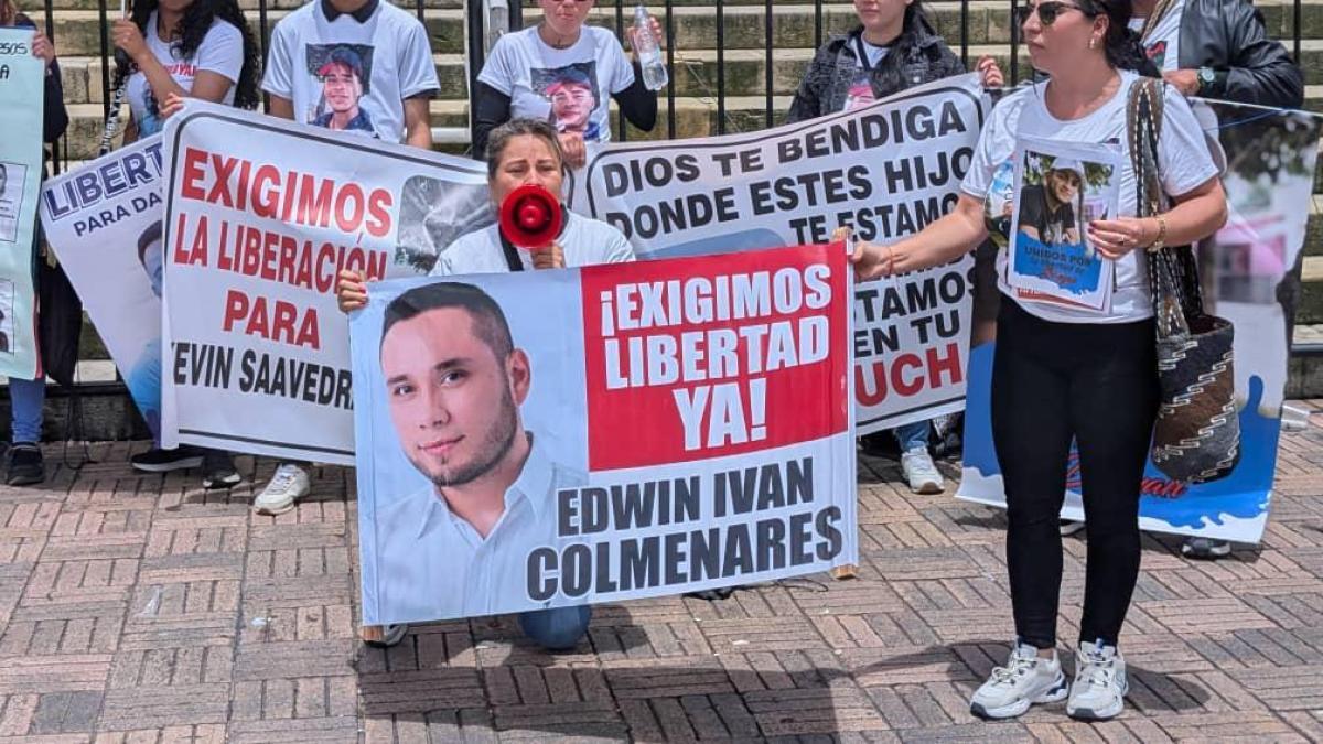 Familiares de colombianos presos en Venezuela exigieron acciones del Gobierno de Petro