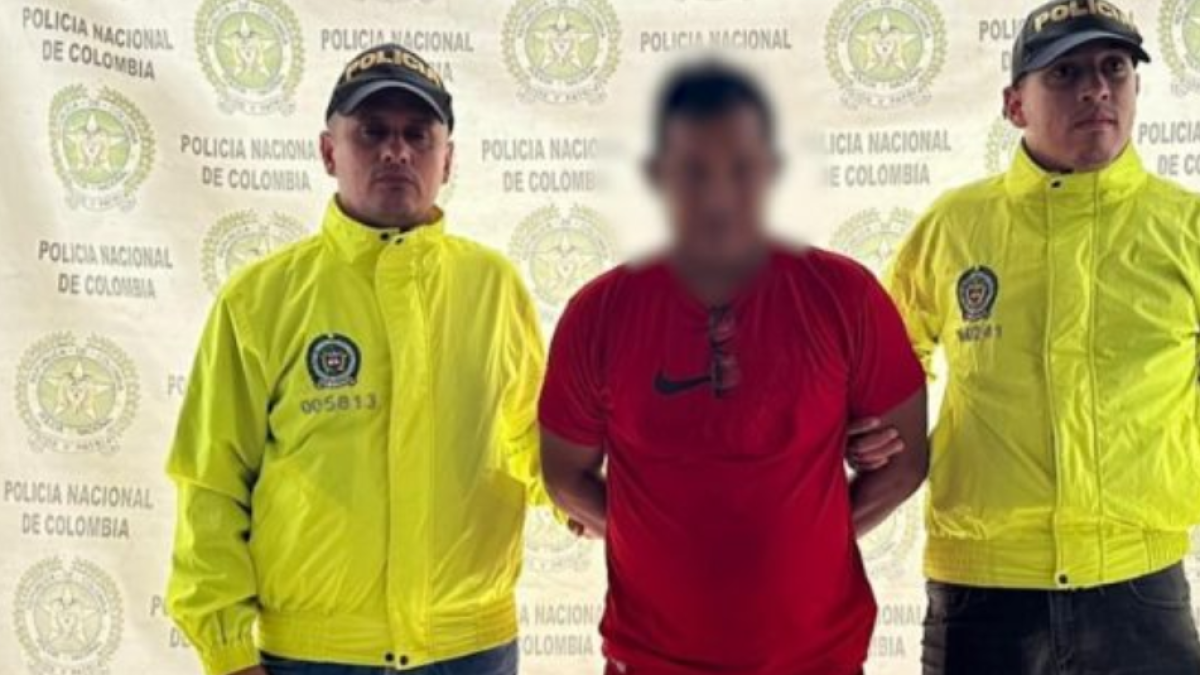 A prisión padrastro señalado de abusar de dos hermanas menores de edad durante al menos tres años