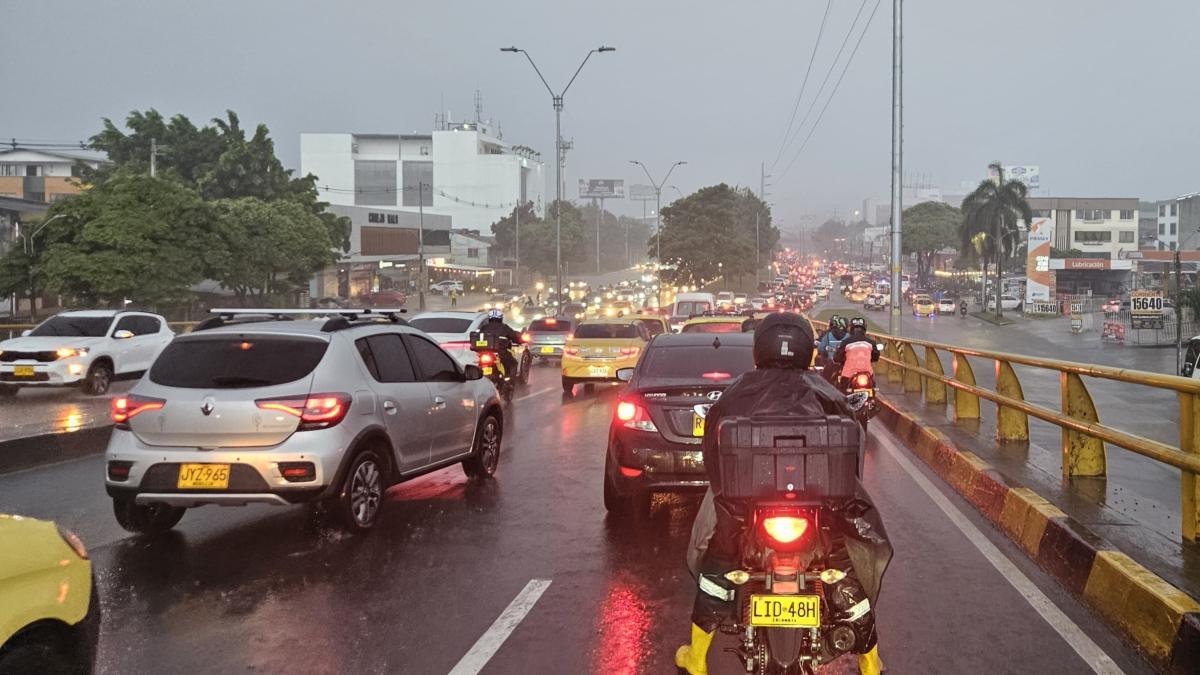 Emergencia | Tensión por aguacero que afecta a Siloé y parte del sur de Cali: máxima vigilancia por nivel de ríos