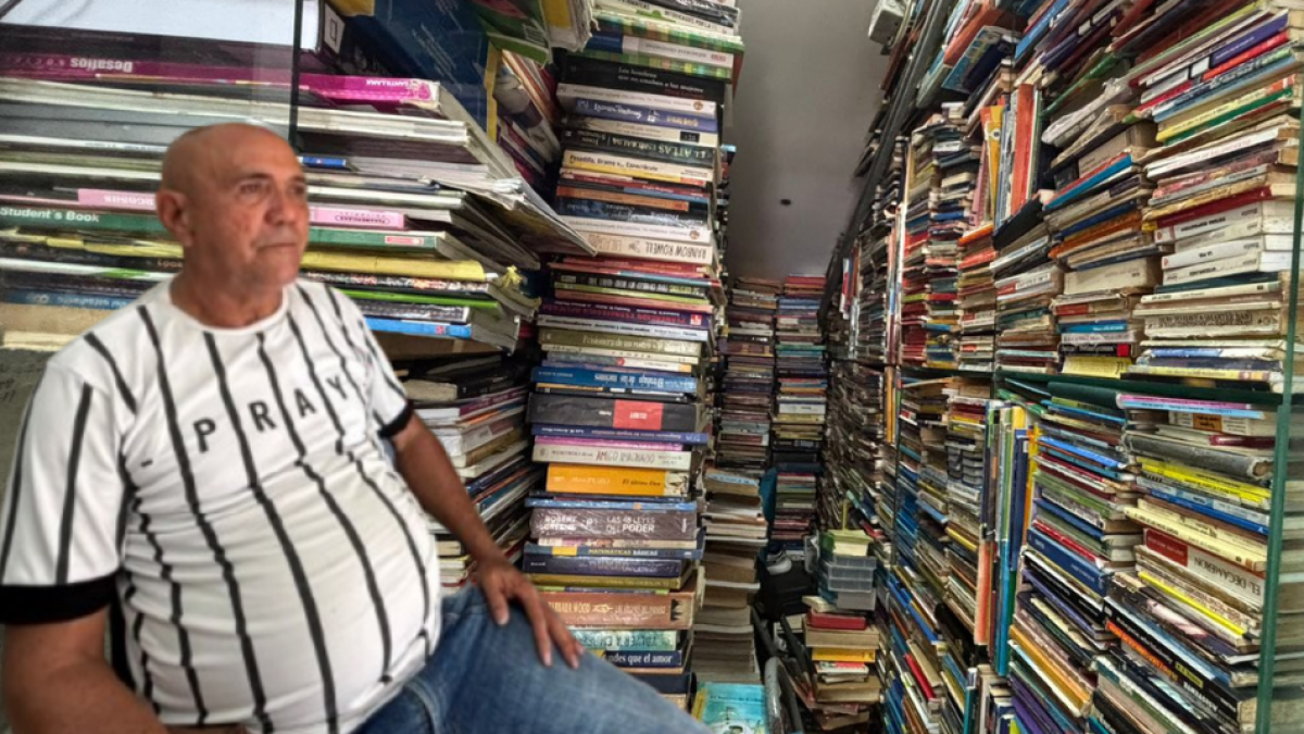 Plataformas digitales tienen contra las cuerdas a los libreros de la plaza de San Nicolás de Barranquilla