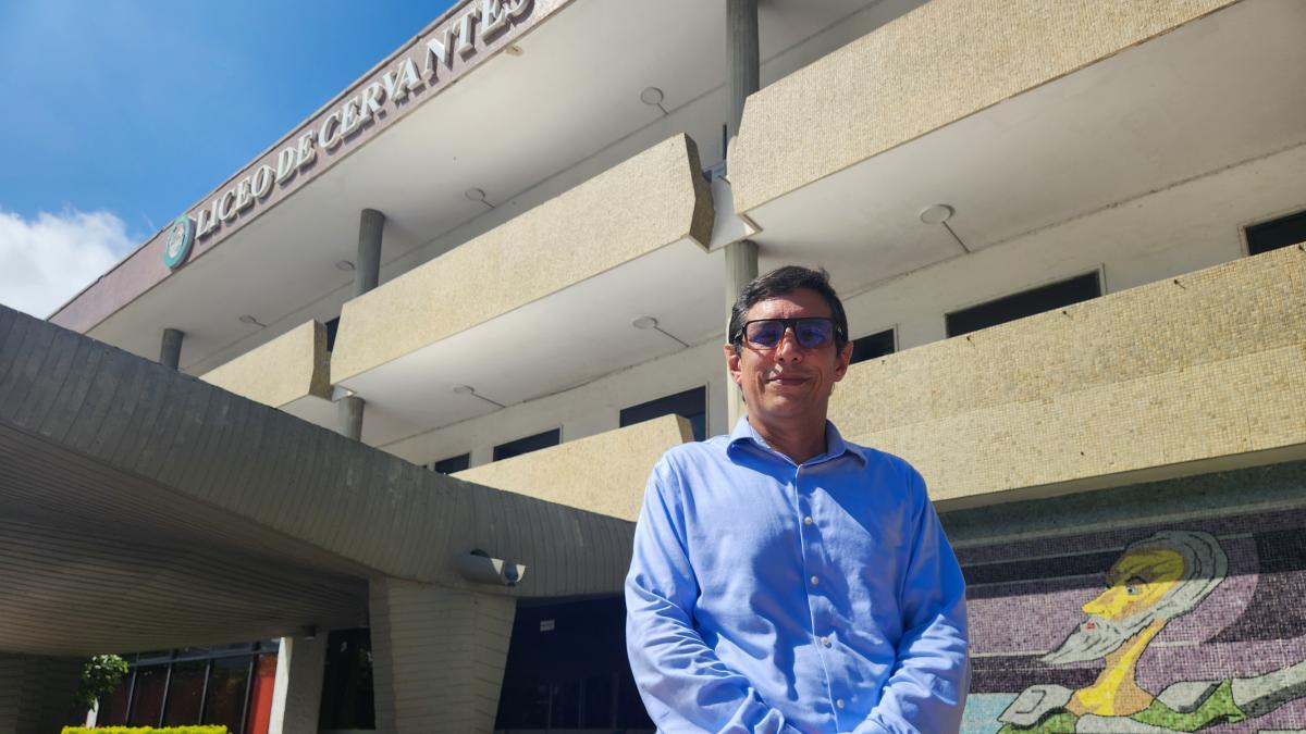 El Papa que una vez comió mojarra en Barranquilla: la visita de León XIV al Liceo Cervantes que pocos recuerdan