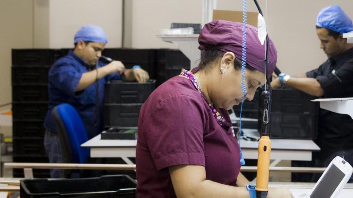 Aunque mujeres crean el 46 por ciento de empresas en 2024, persisten brechas de género en empleo y crecimiento