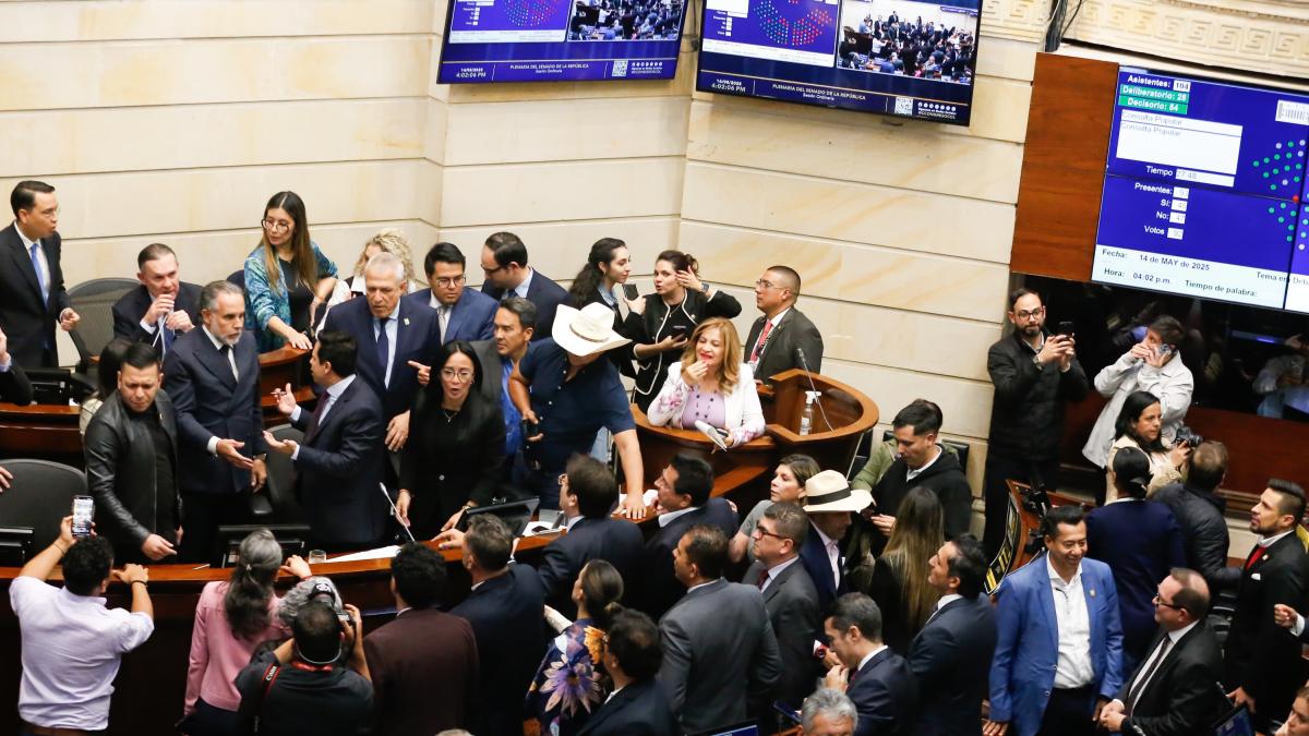 Los cambios que traería la reforma laboral que revivió el Congreso de la República tras hundir la consulta popular