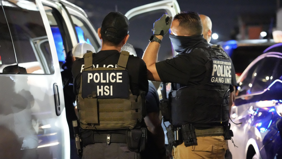 Cónsul de México en Los Ángeles dio la clave para evitar ser detenido por ICE en los tribunales