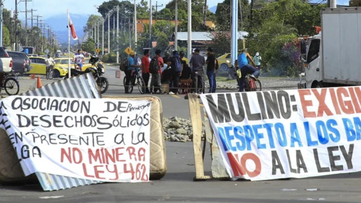 Despidos masivos en Panamá: multinacional bananera prescindió de todos sus empleados tras llevar un mes en huelga