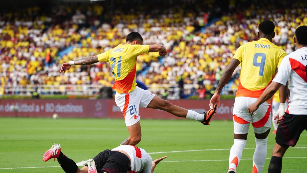 Daniel Muñoz, claro y al grano: reveló el gran problema que tiene la Selección Colombia en la eliminatoria Publicado por EL TIEMPO.COM -Deportes