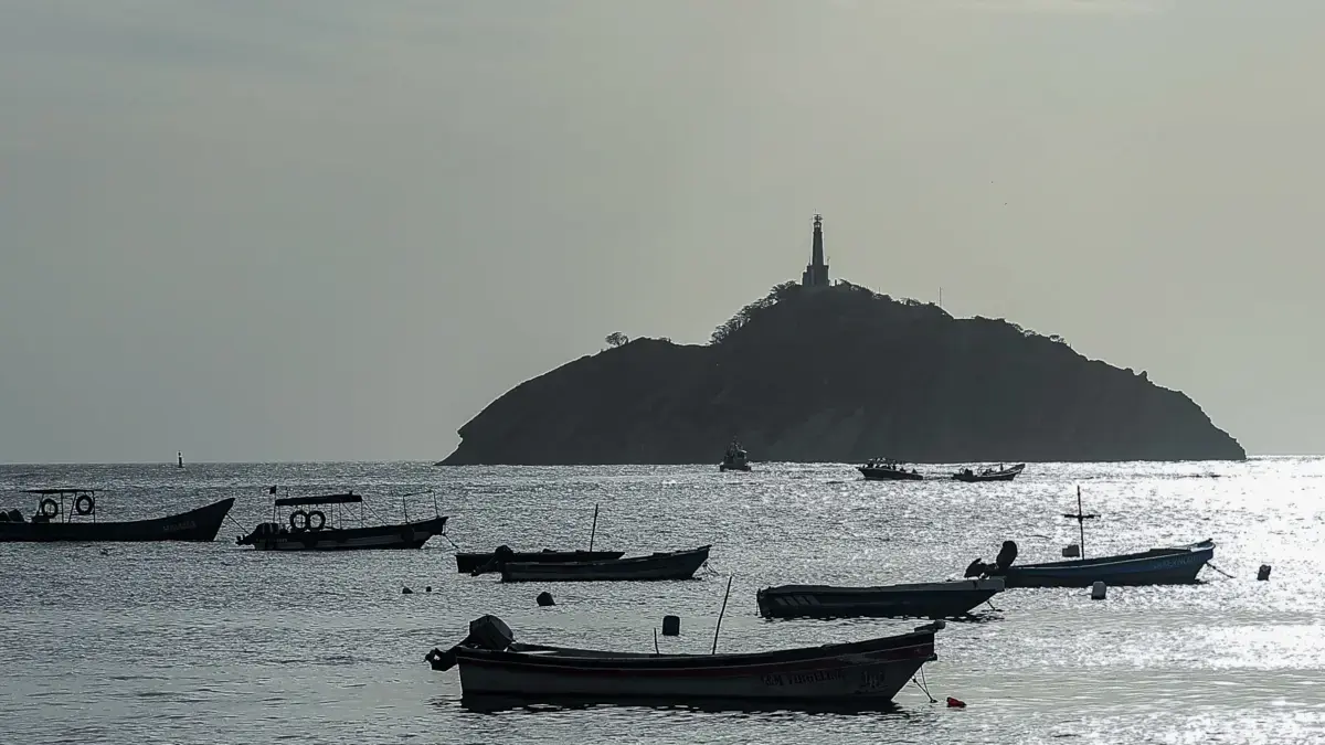 Alerta en el Caribe colombiano por onda tropical: riesgo de lluvias, tormentas y alteración del mar en La Guajira, Atlántico y otros departamentos
