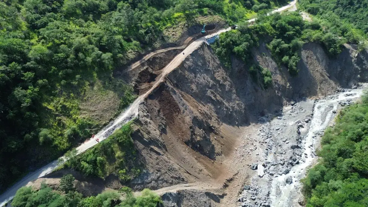 Vía entre Medellín y el eje cafetero (sector Sinifaná) será reabierta, pero con restricciones: estos son los horarios y vehículos que podrán transitar