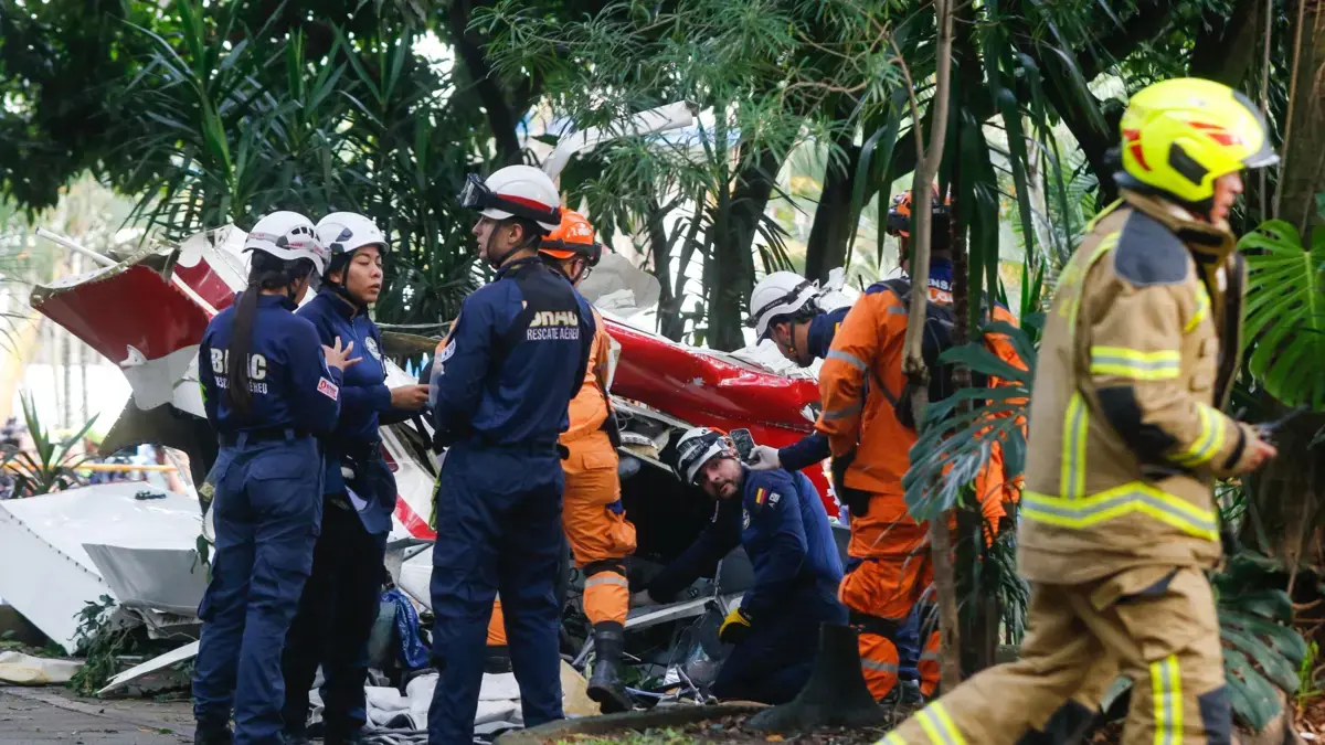 Accidente de avioneta en Medellín | Identifican a la pareja de esposos que viajaba en el ultraliviano y cayó cerca del estadio Atanasio Girardot