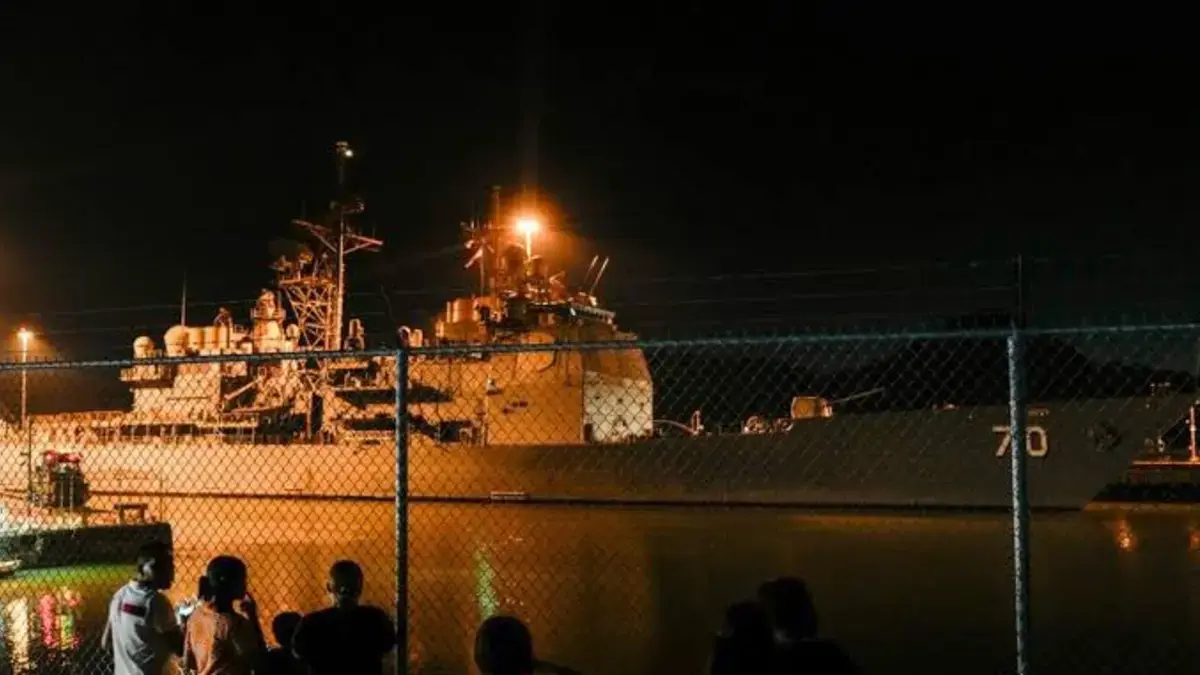 Fotos | Buque lanzamisiles de Estados Unidos USS Lake Erie atraviesa el canal de Panamá para posicionarse cerca de las costas de Venezuela