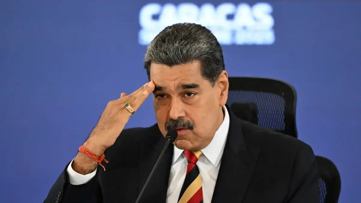 Maduro obtožil ZDA in ponudil pomoč Trumpu, obenem pa napovedal 'republiko v orožju'