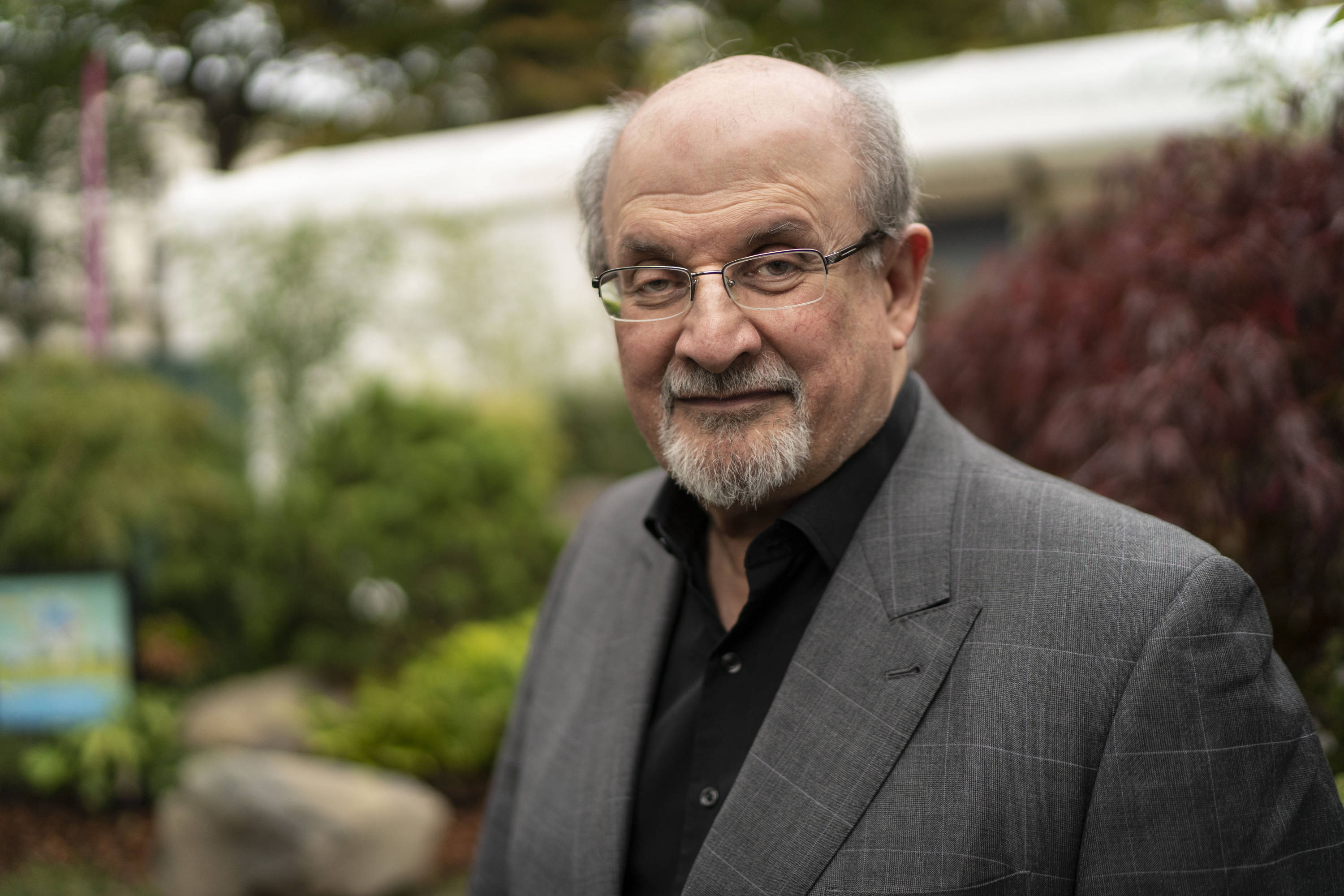 Hay Festival 2025: Salman Rushdie y Colson Whitehead son algunas de las - Salman Rushdie Net Worth 2025: Literary Legend’s Fortune Revealed