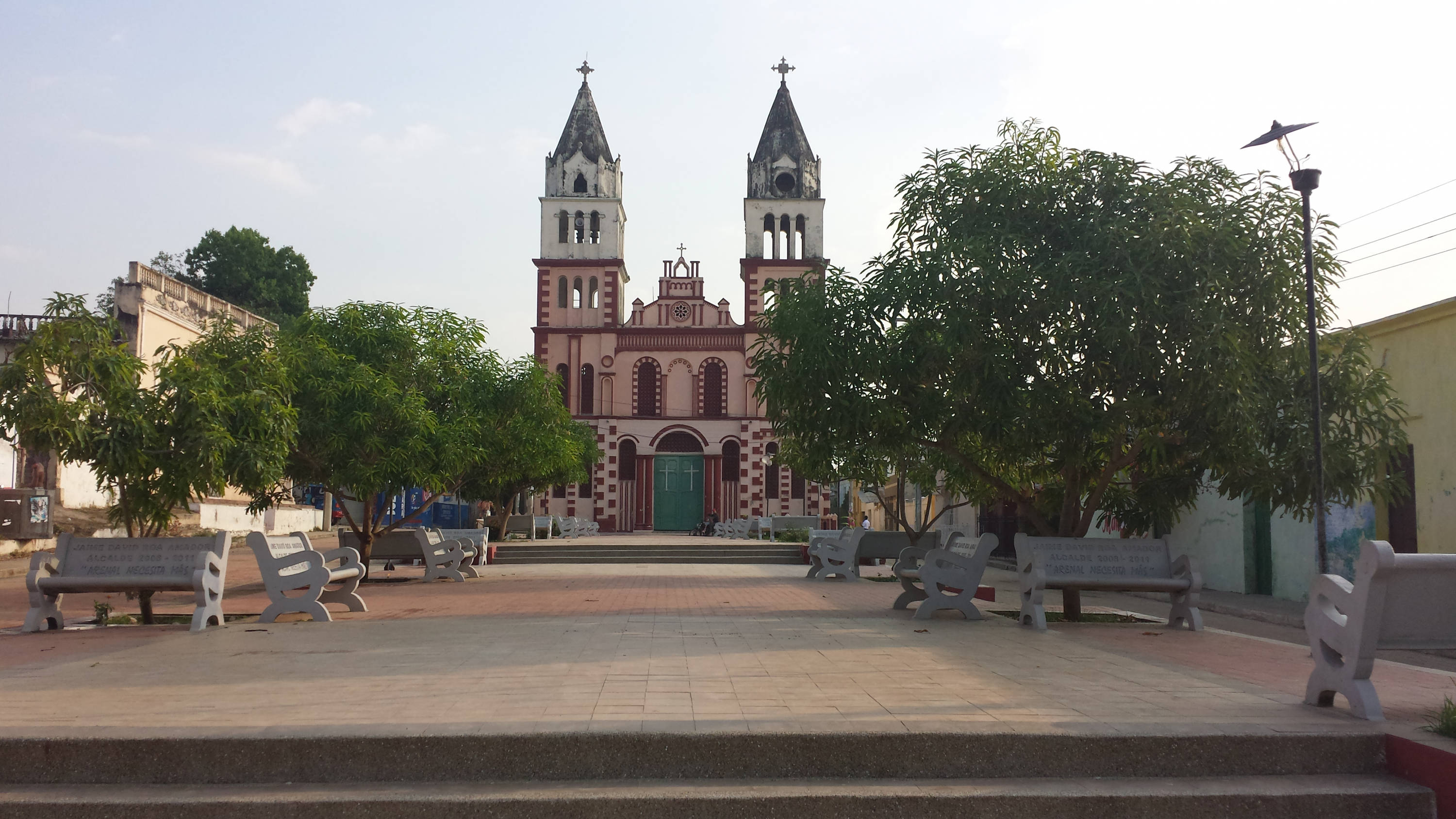 San Estanislao de Kostka is a municipality with a population of about 12,000 inhabitants.