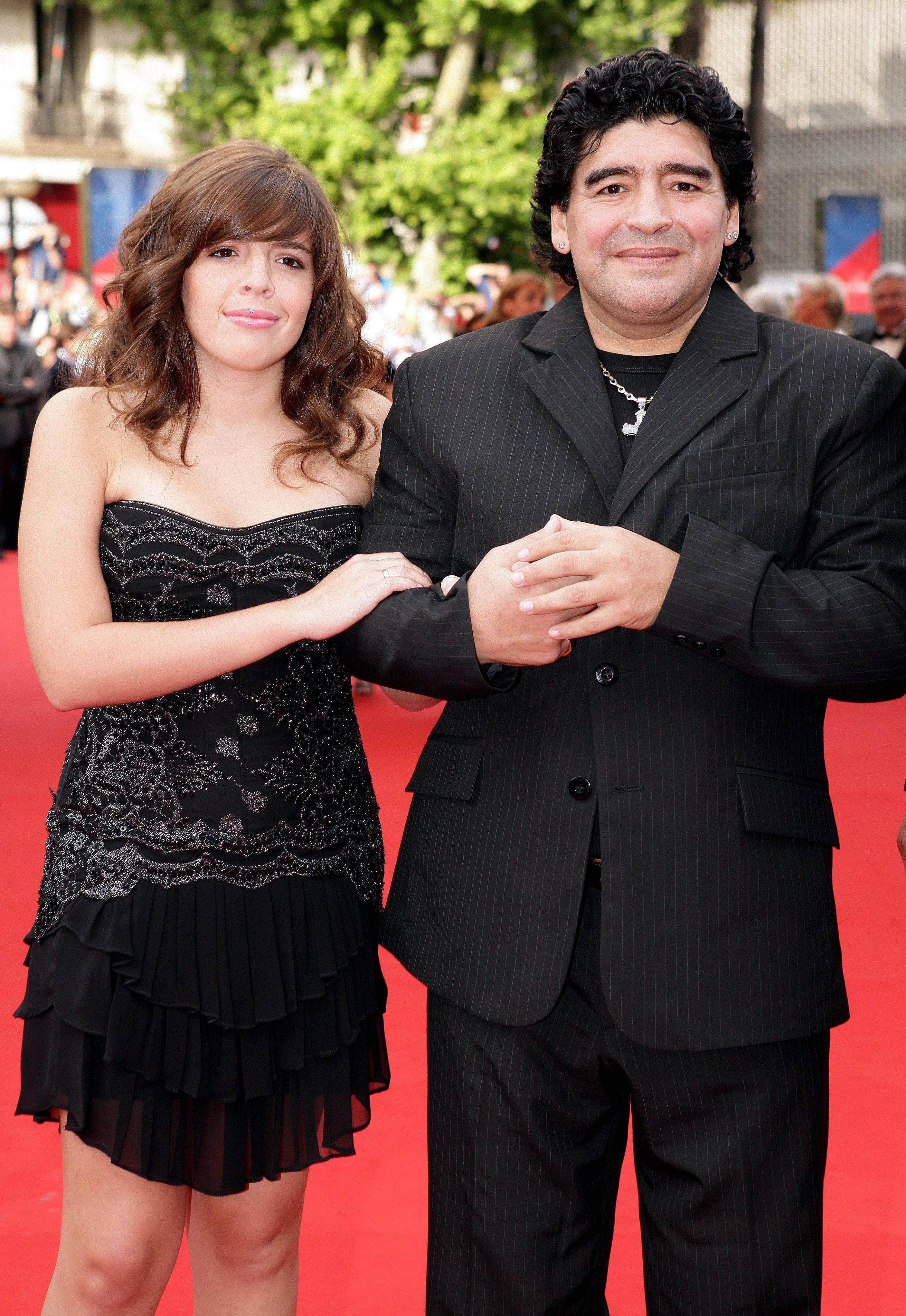 Dalma Maradona y su padre Diego.