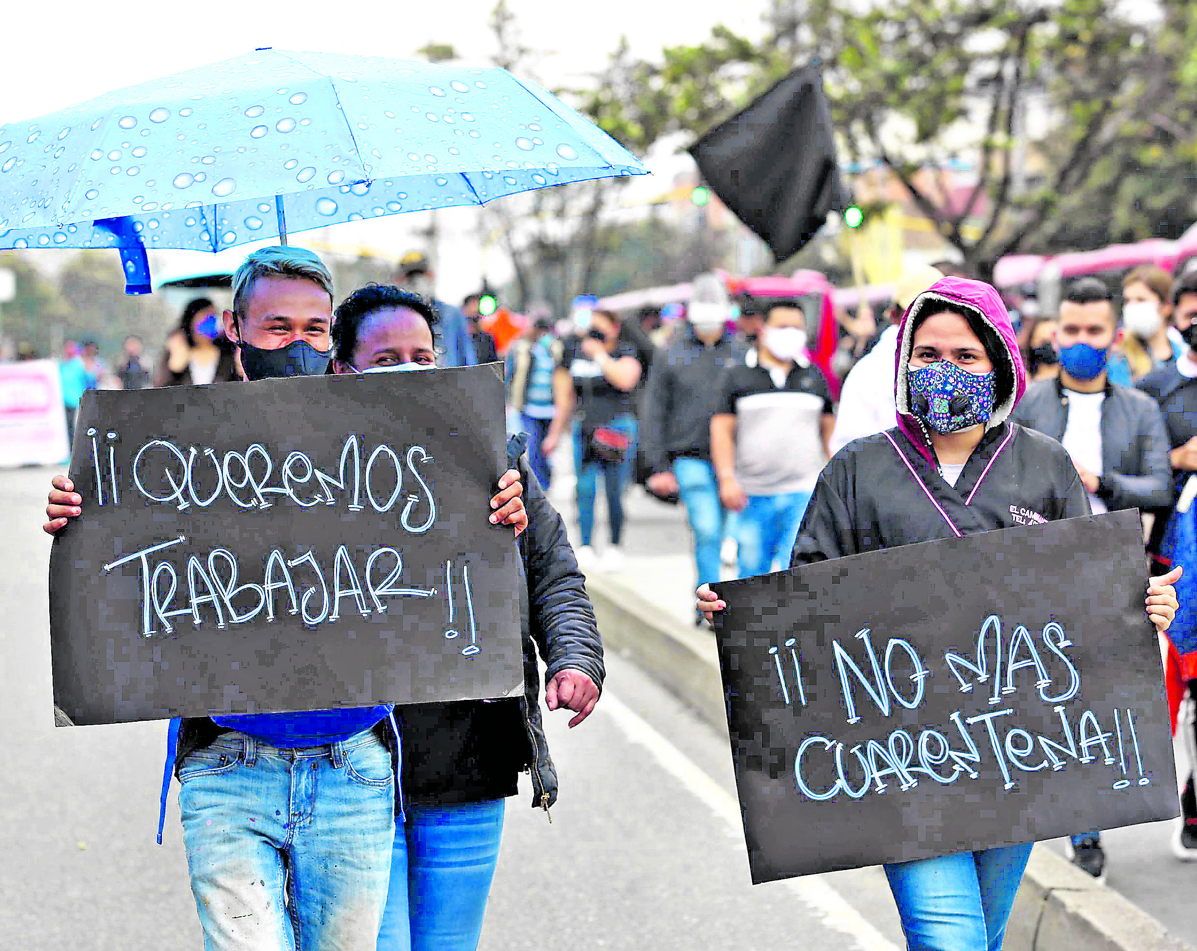 Mientras la tasa de desempleo fue de 14,7 % en octubre, un los expertos plantearon tres ejes para recuperar puestos, uno de los cuales es una flexibilización laboral.
