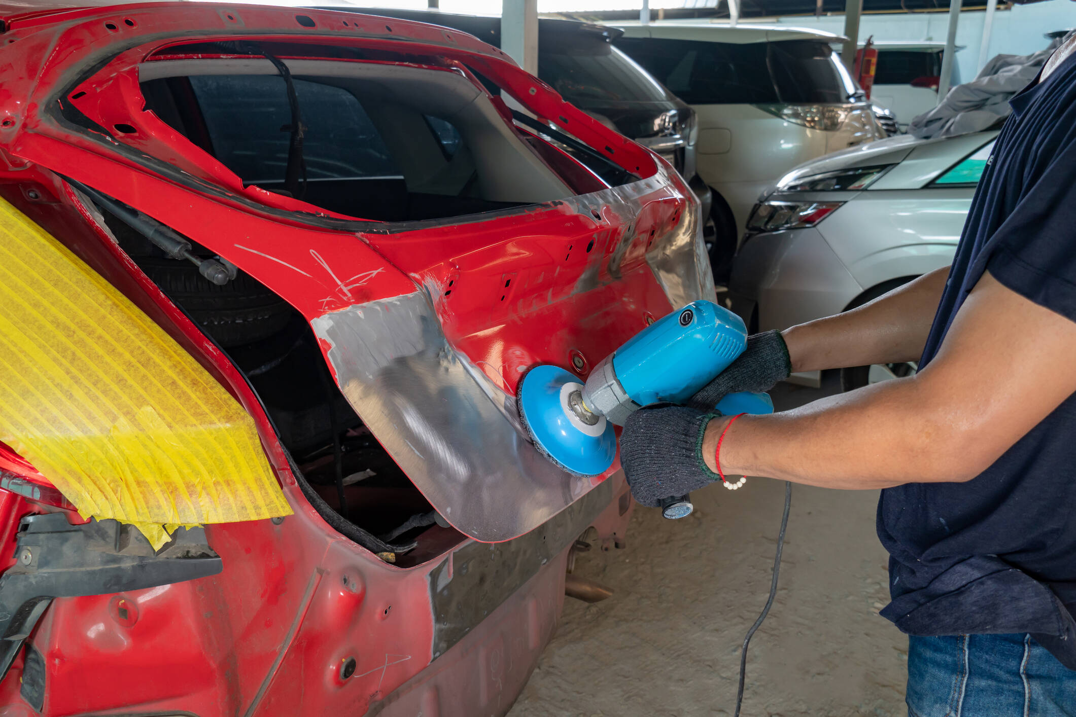 Offerta di lavoro per la riparazione della carrozzeria di veicoli da SENA