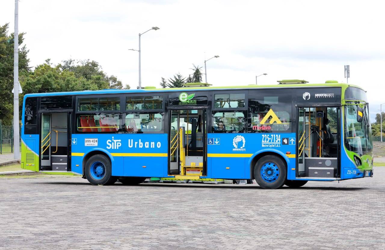 Actualmente el país cuenta con buses eléctricos en el TransMilenio, Metroplús y en el Mío.