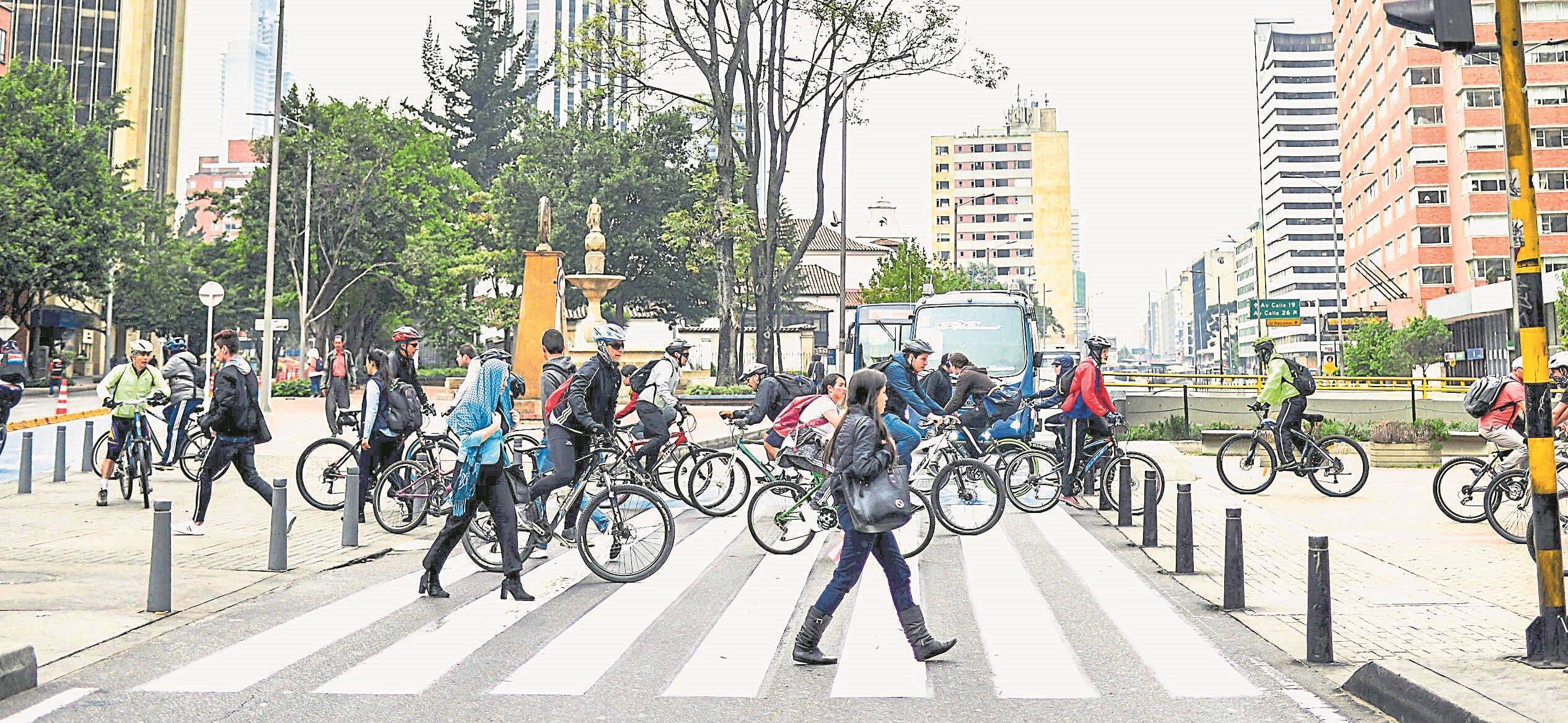 La reducción de velocidad, los resaltos, semáforos y cebras, buscan mejorar la seguridad vial.