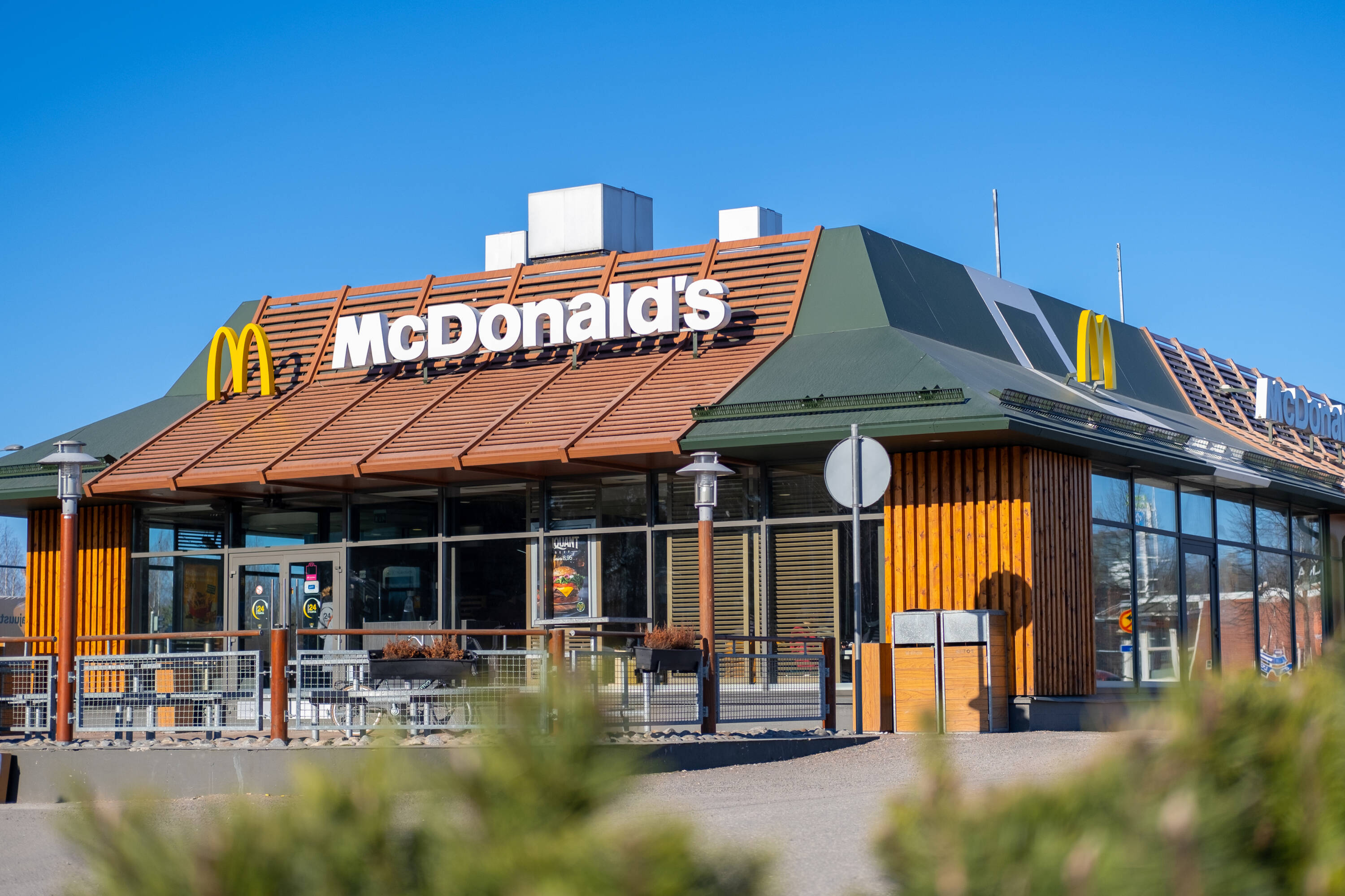 Hourly pay rates at McDonald's in the US.