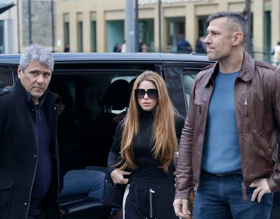 Shakira llegando al juzgado número 18 de familia en Barcelona.