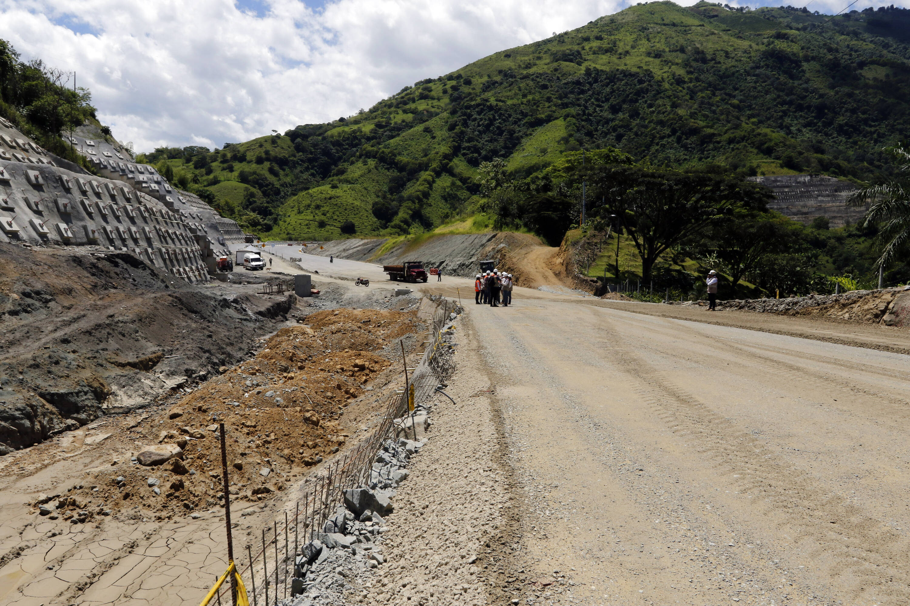 Antioquia La vía 4G Pacífico ya está lista, pero hacen falta tramos