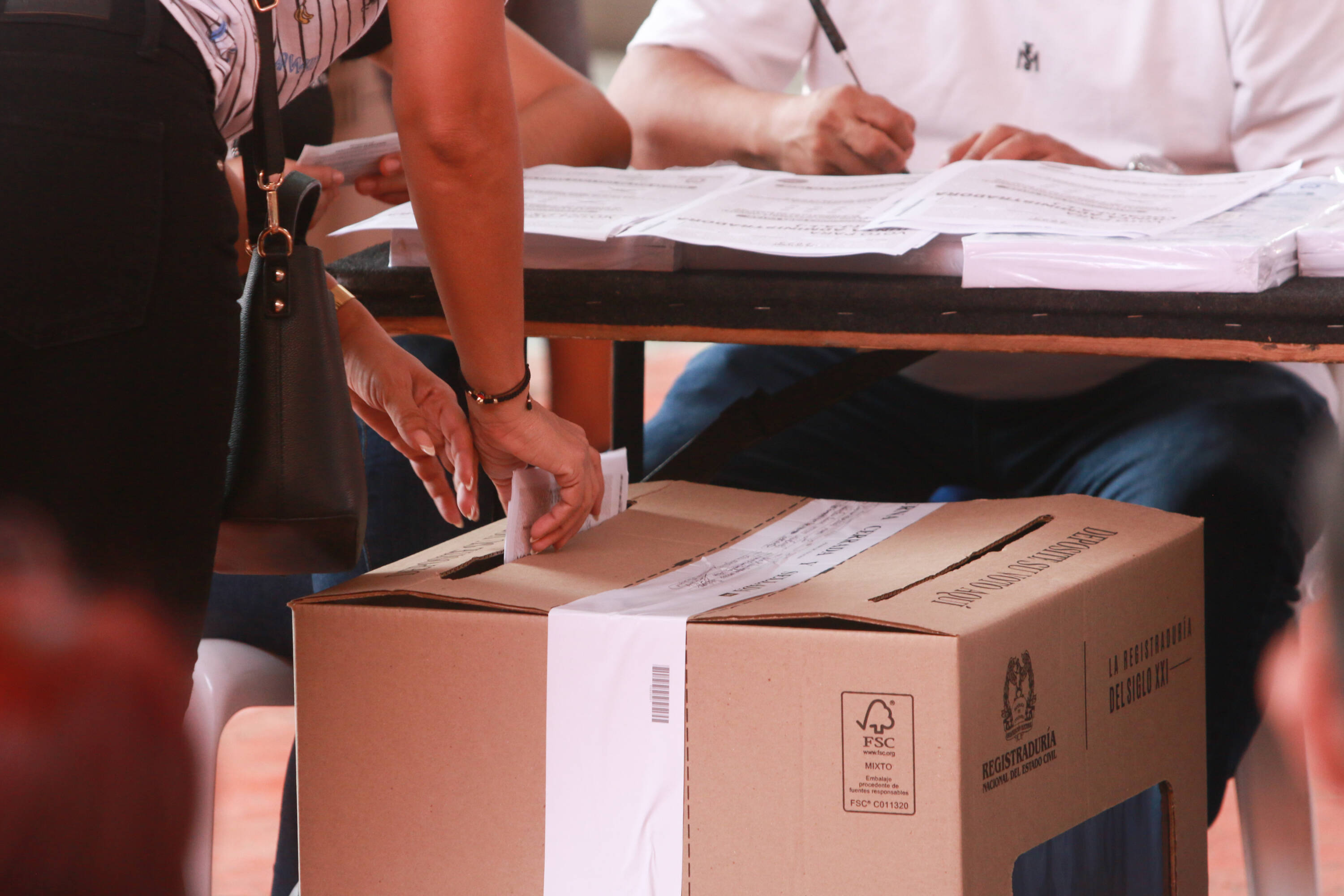 La democracia en Colombia es sólida, pero existe el riesgo de colapso ...