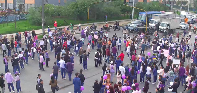 Manifestaciones en avenida ciudad de Cali.