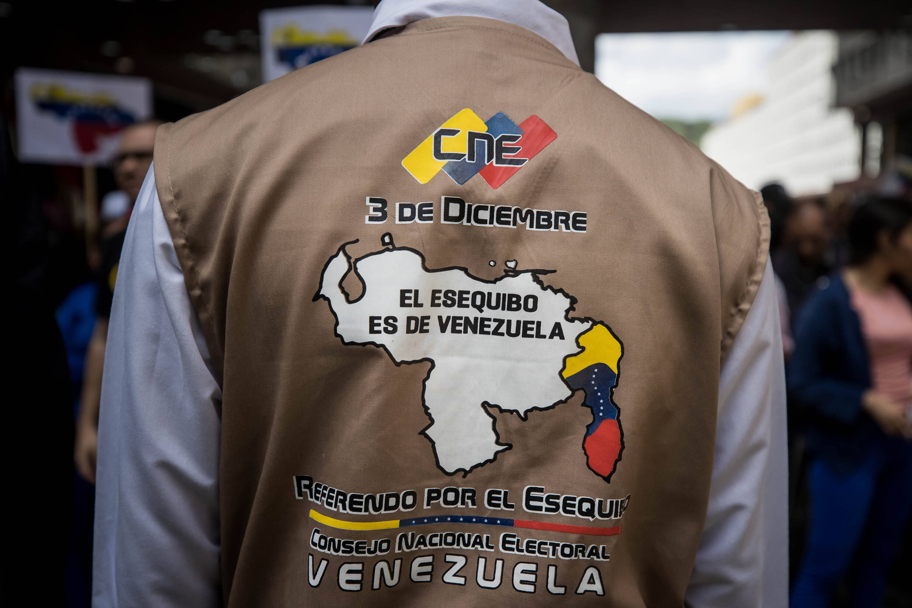 Venezolanos defienden el Esequibo.