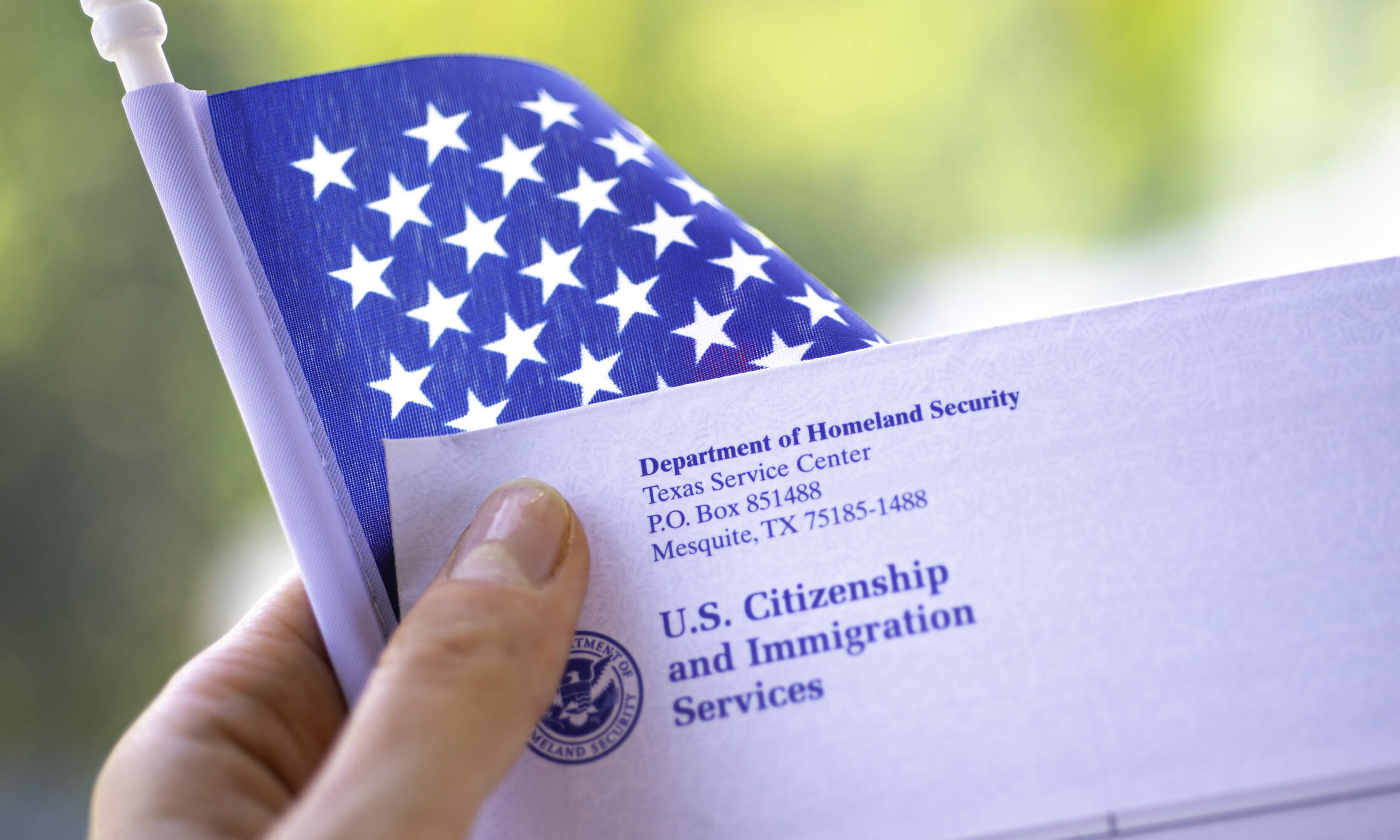 El Servicio de Ciudadanía e Inmigración tiene consideraciones especiales para las personas viudas que solicitan la Green Card.