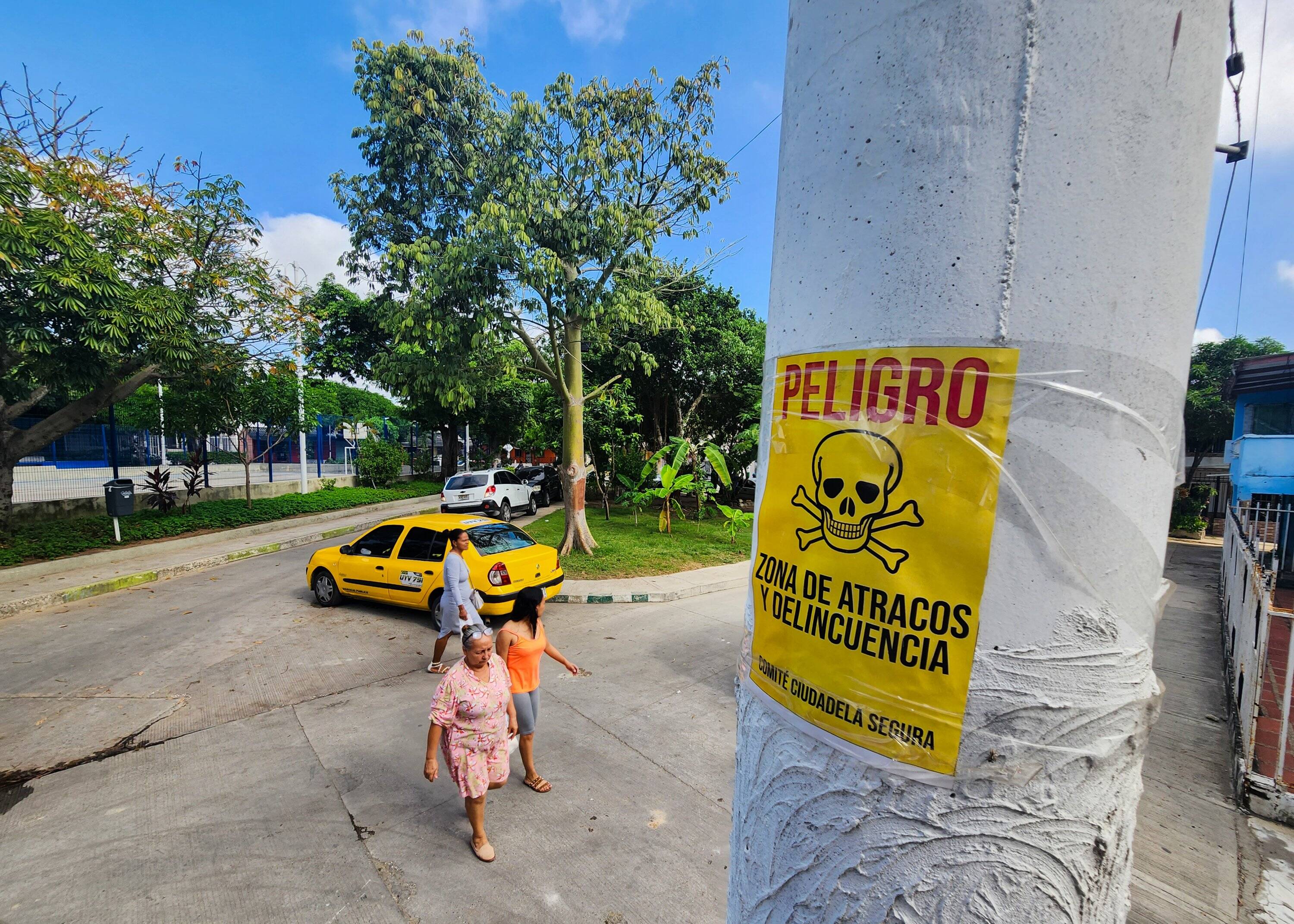 Barranquilla: calles de la Ciudadela 20 de Julio con carabelas