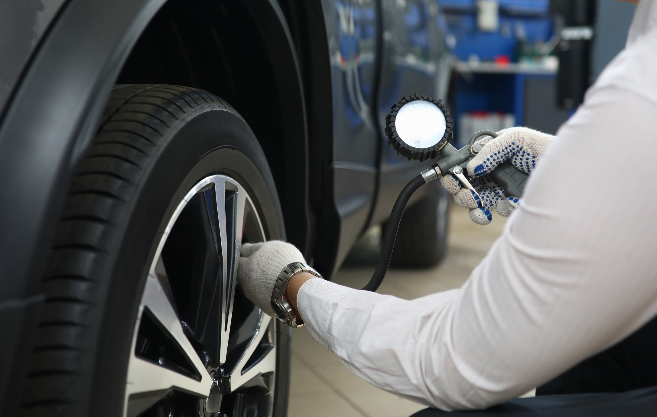 Cuánto aire debe tener la llanta de un auto