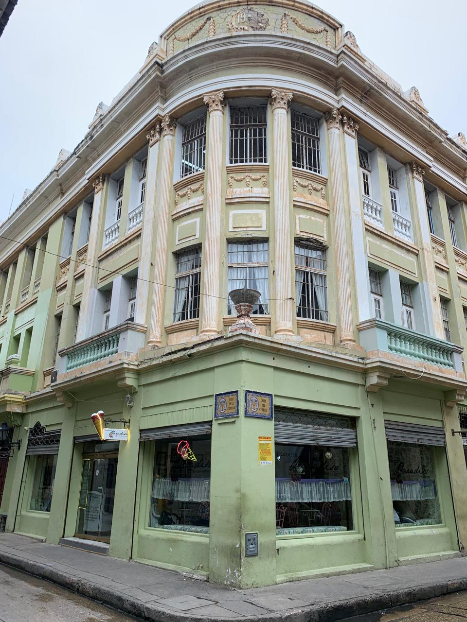 Edificio Pombo en el Centro Histórico de Cartagena
