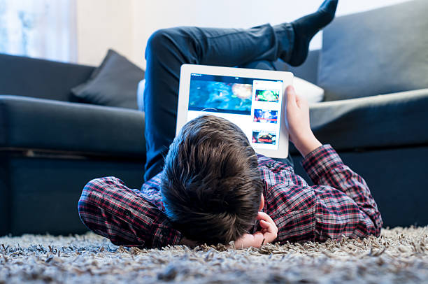 el uso abusivo y sostenido de redes sociales cambia la conectividad cerebral